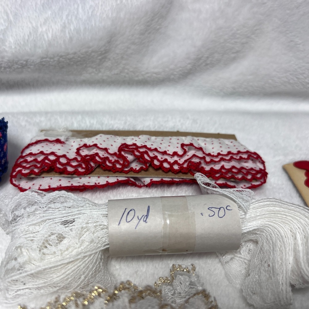 Bulk Lot of Vintage Lace Edging Ribbons Grannycore Sewing Crafting Lace Trim - Picture 11 of 16